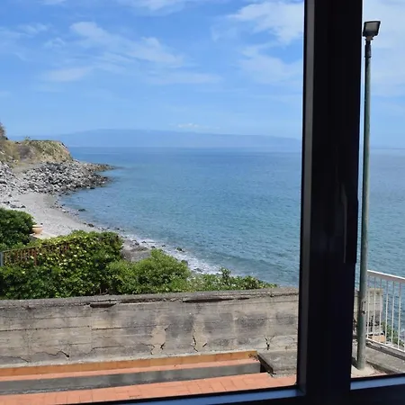 Beach House Il Gabbiano Appartement Letojanni
